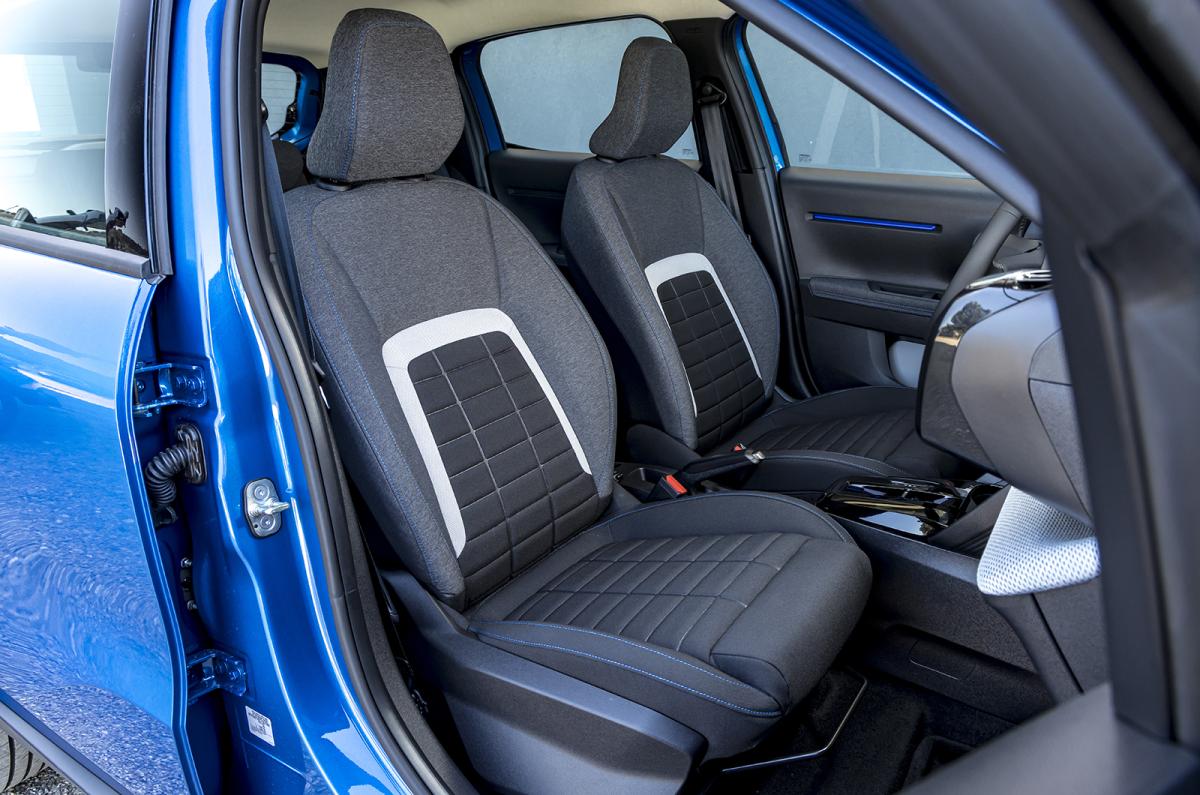 Citroën ë-C3 front seats