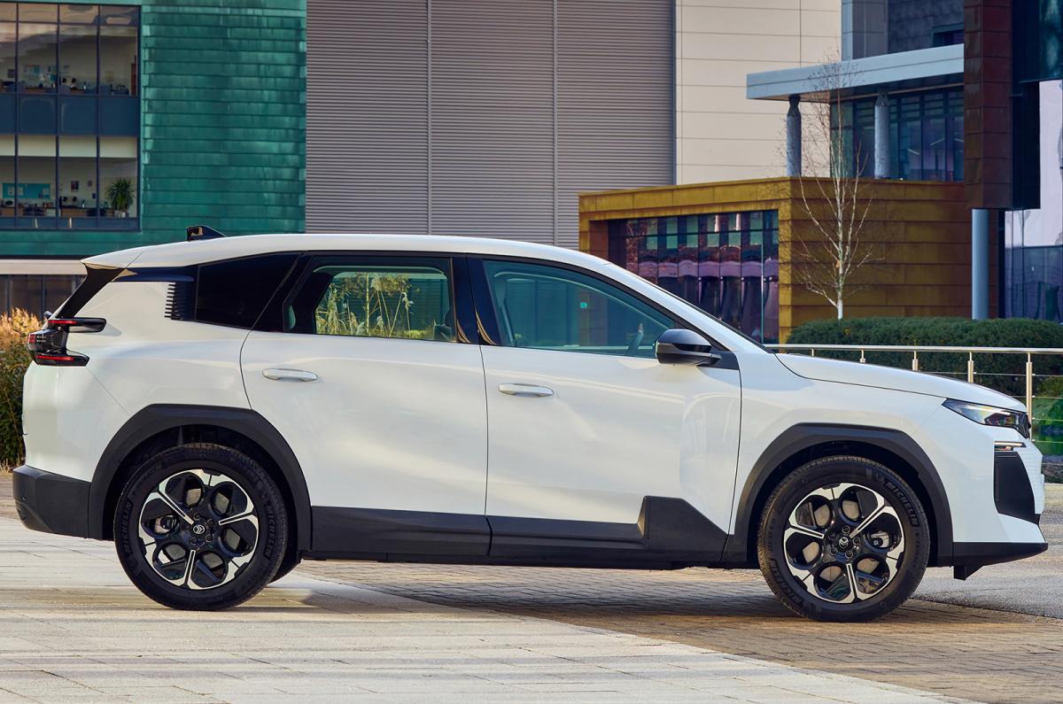 Citroën ë-C5 Aircross static side