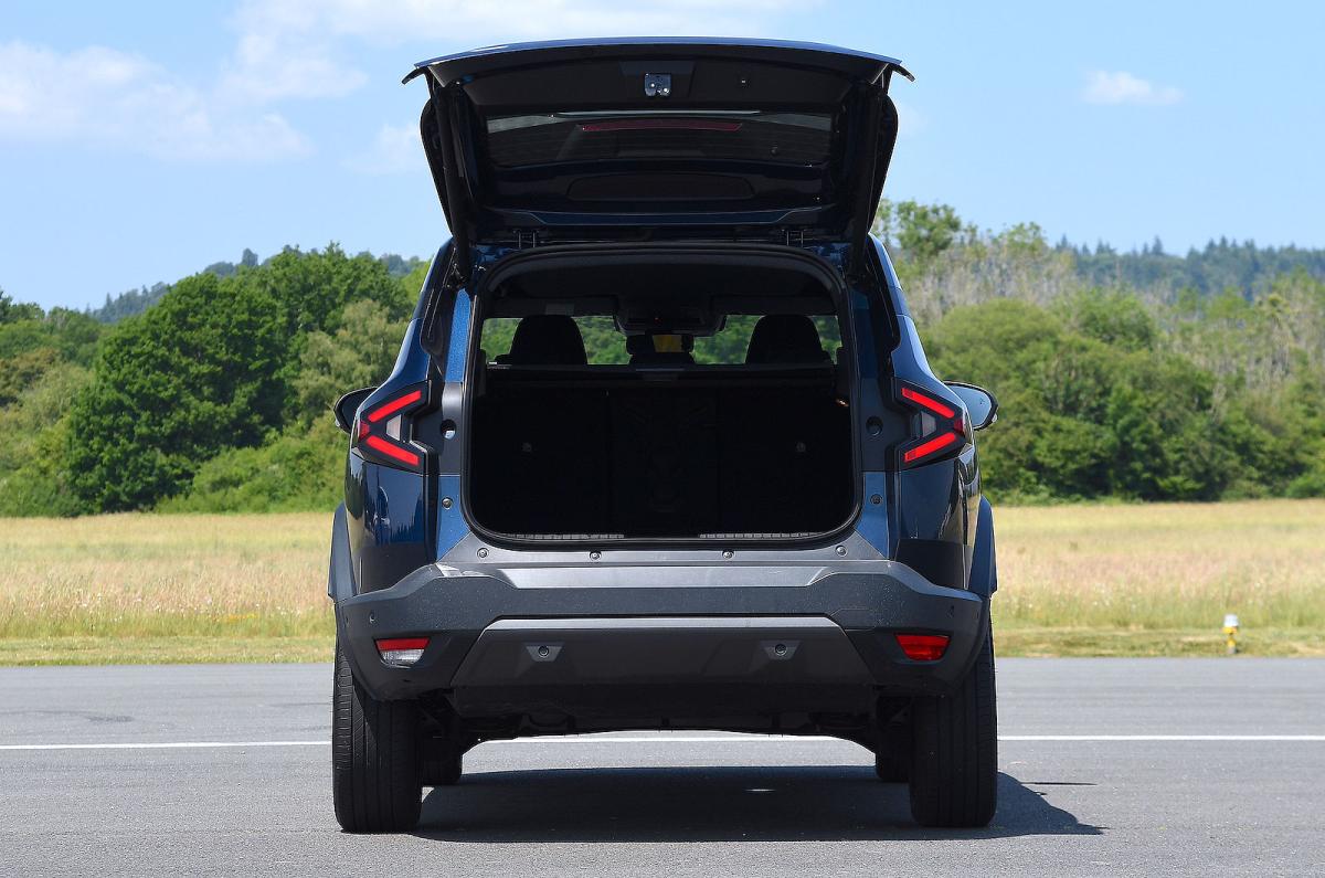 Dacia Bigster rear static boot open