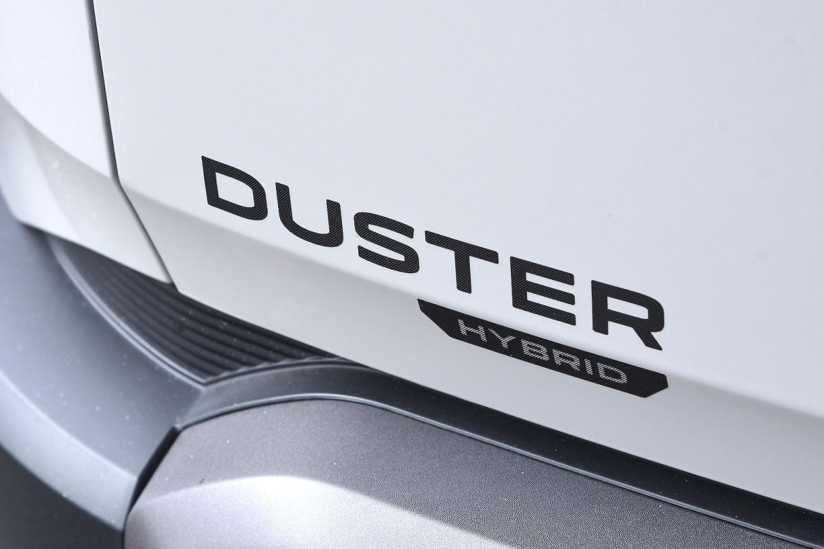 Dacia Duster badge