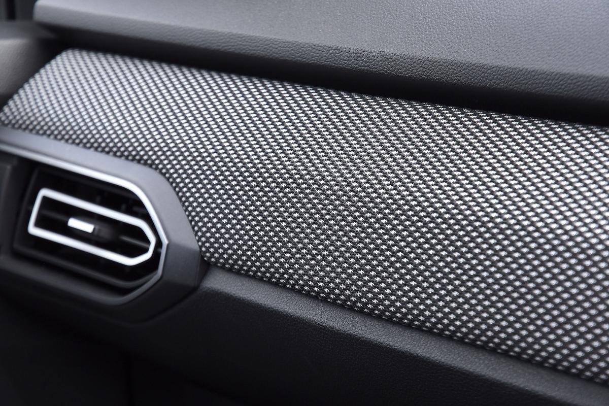 Dacia Sandero dashboard detail