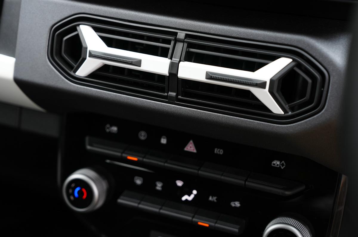 Dacia Spring Cargo interior detail