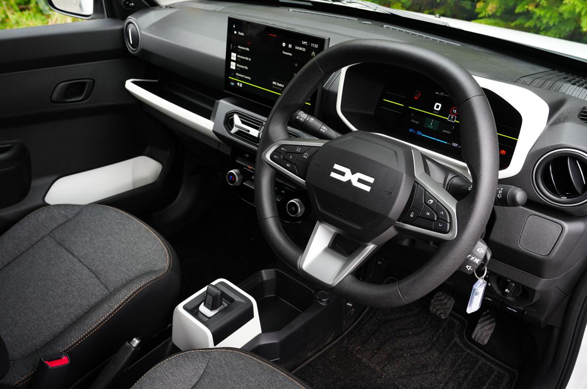 Dacia Spring Cargo interior