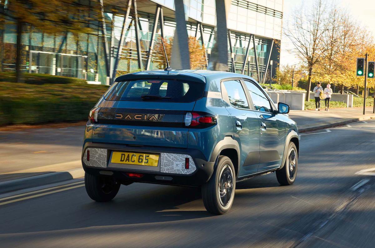 Dacia Spring rear right driving