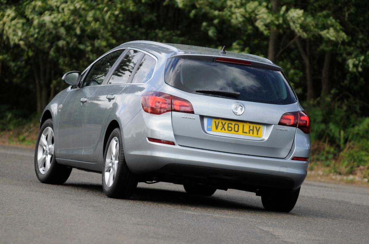 Used Vauxhall Astra Sports Tourer 2010-2015