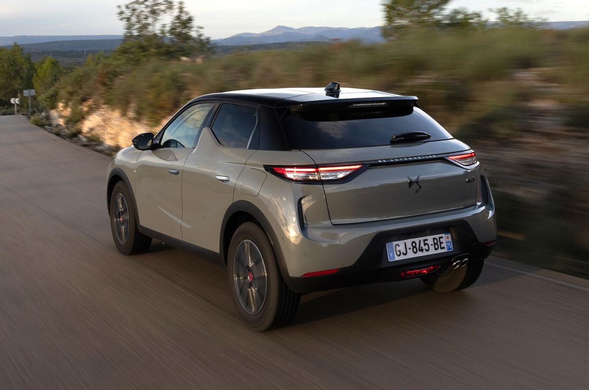 DS 3 rear left driving