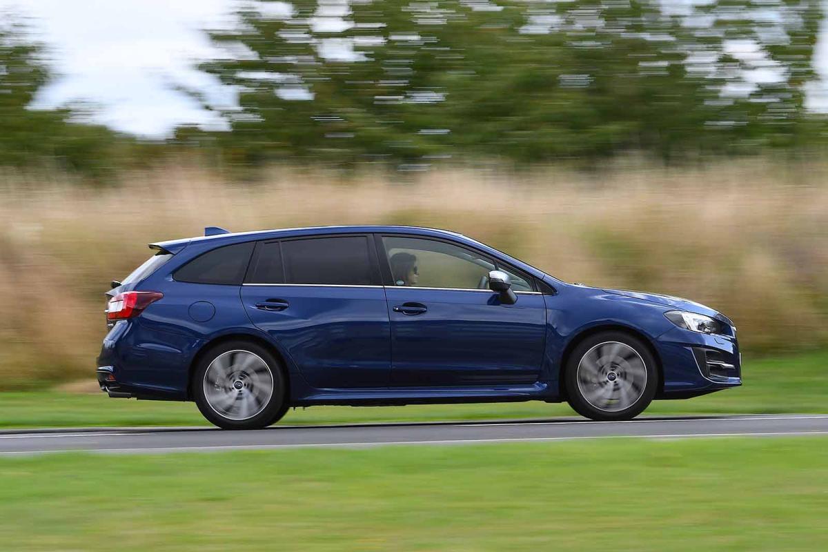 Subaru Levorg 2019 RHD side right panning 