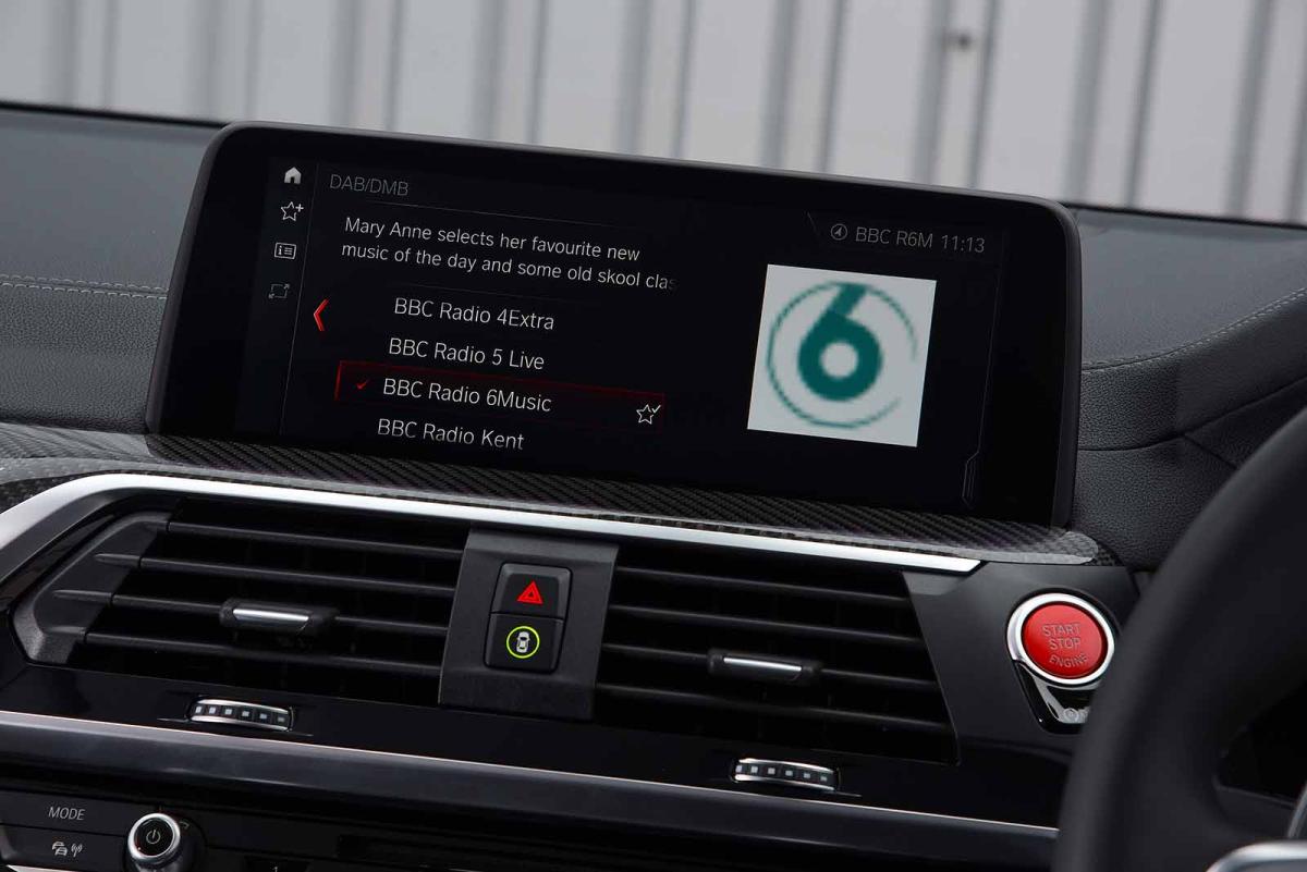 BMW X4 M Competition 2019 RHD infotainment