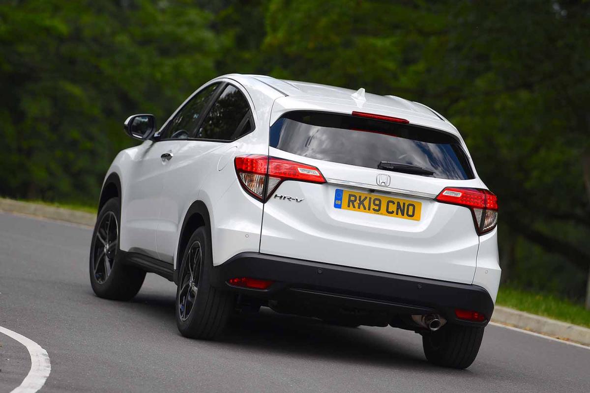 Honda HR-V 2019 rear tracking shot