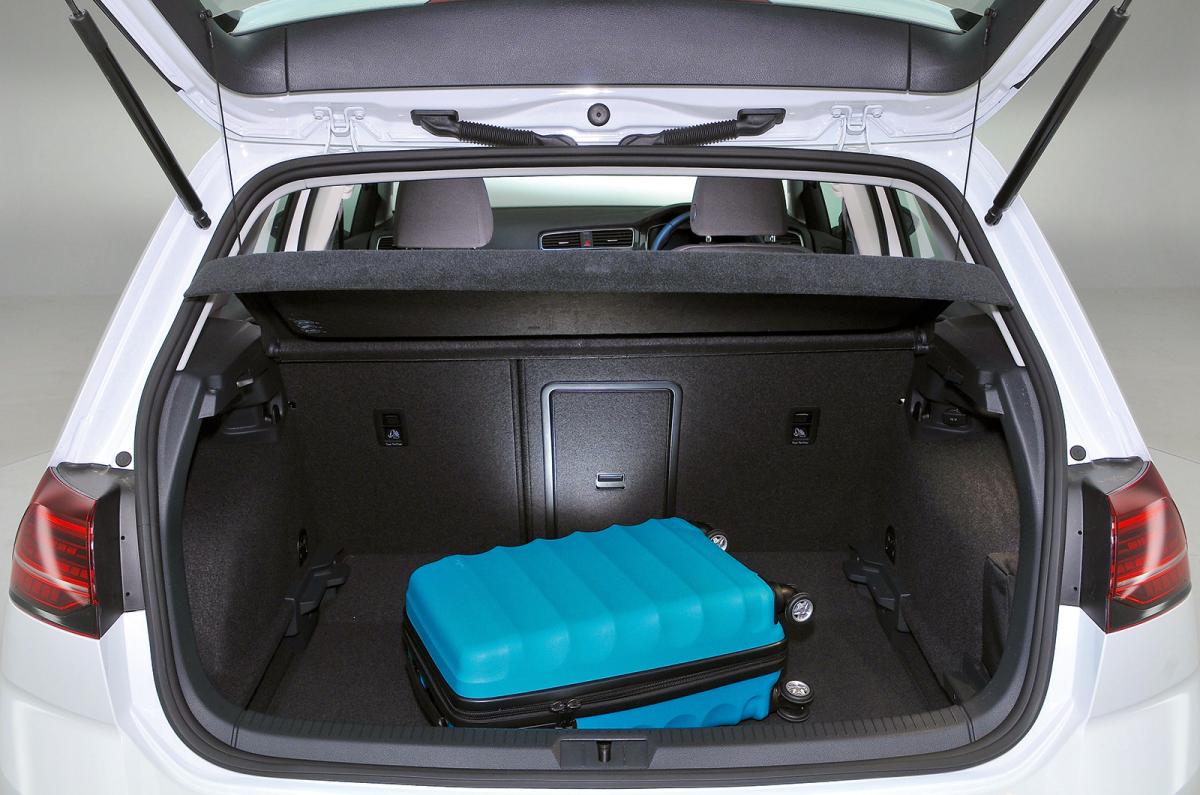 Volkswagen e-Golf boot