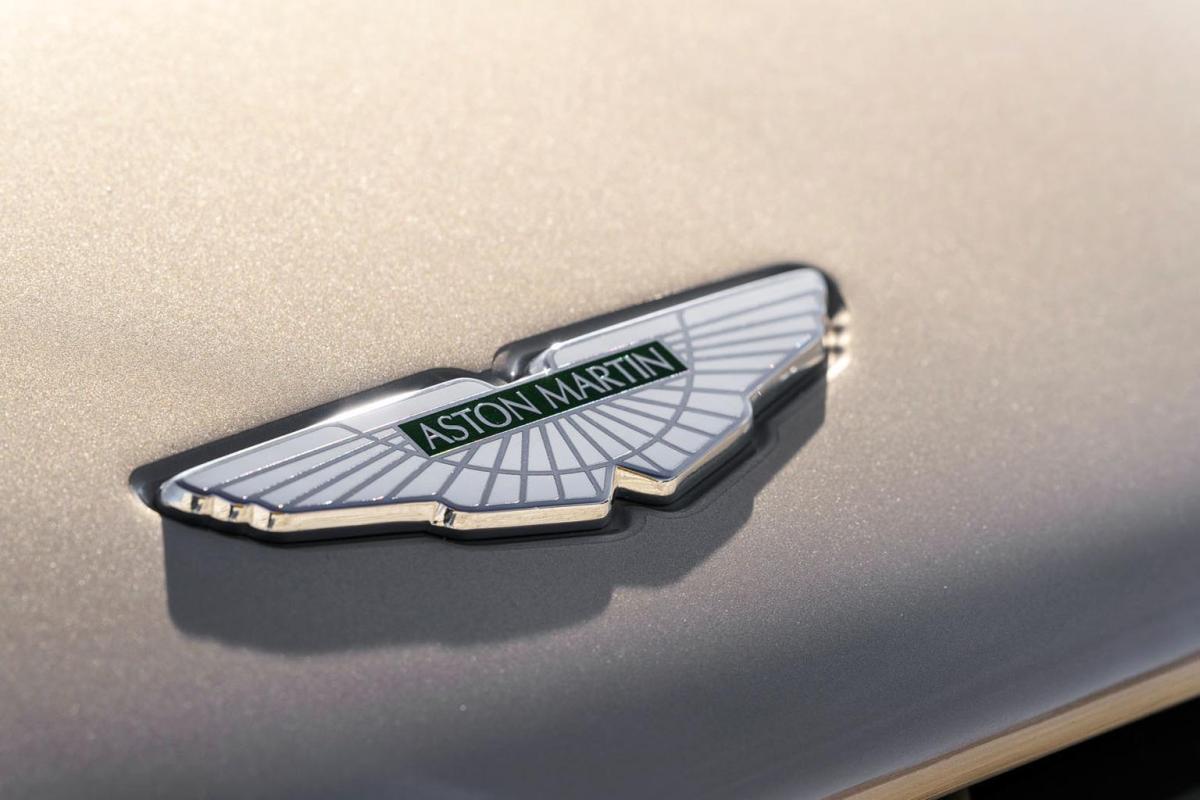 Aston Martin DB11 Volante