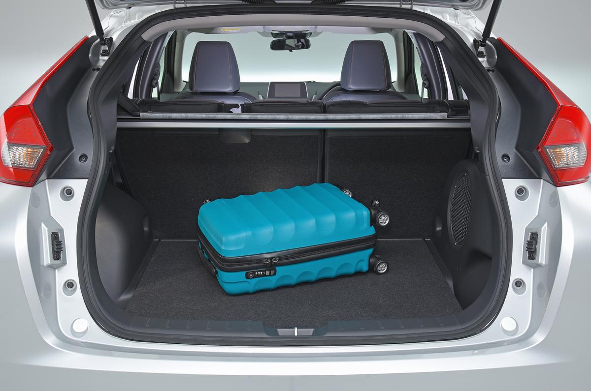 Mitsubishi Eclipse Cross boot