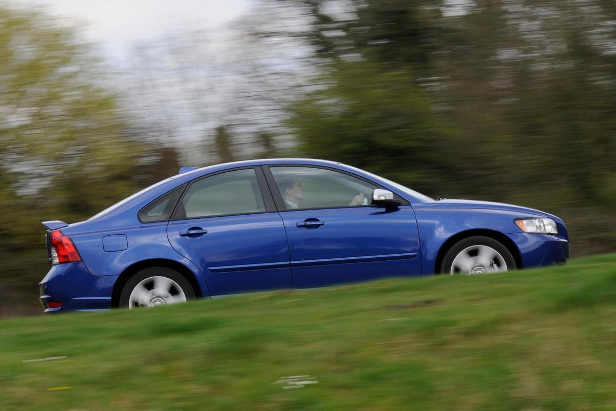 Volvo S40 saloon (04 - 12)