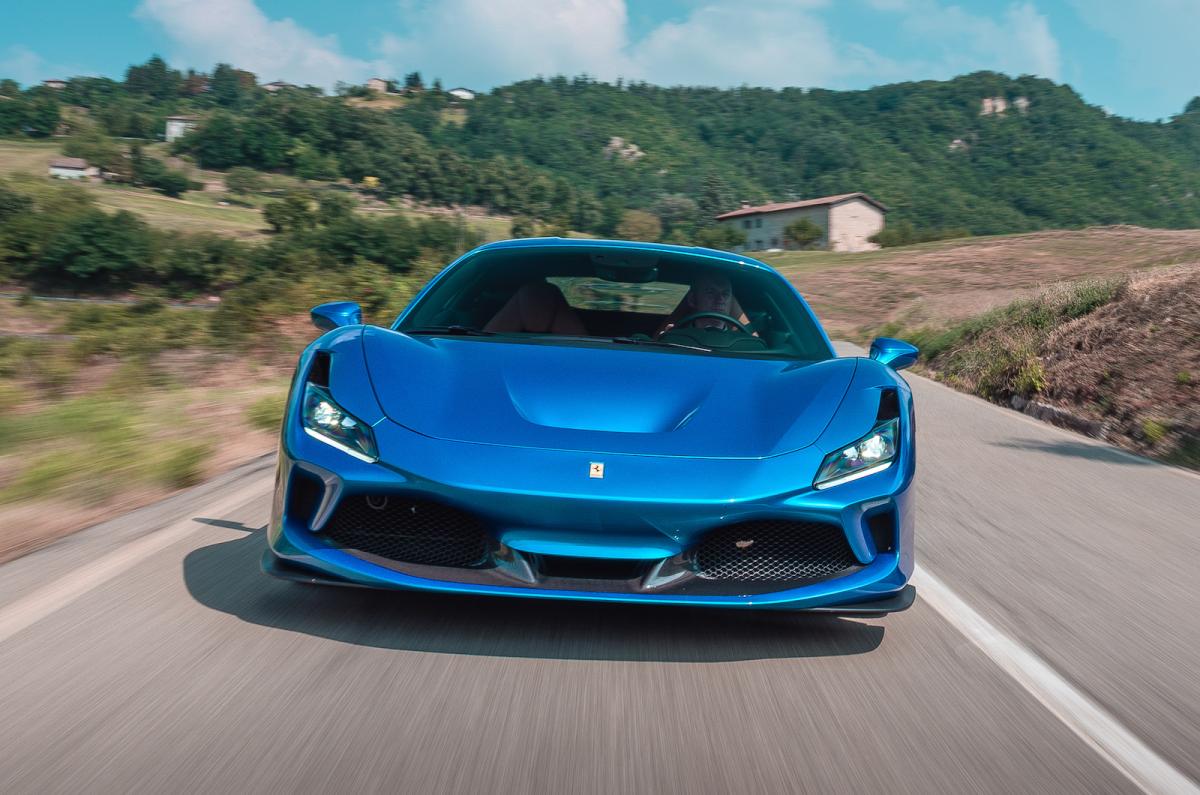 Ferrari F8 Tributo 2021 front tracking