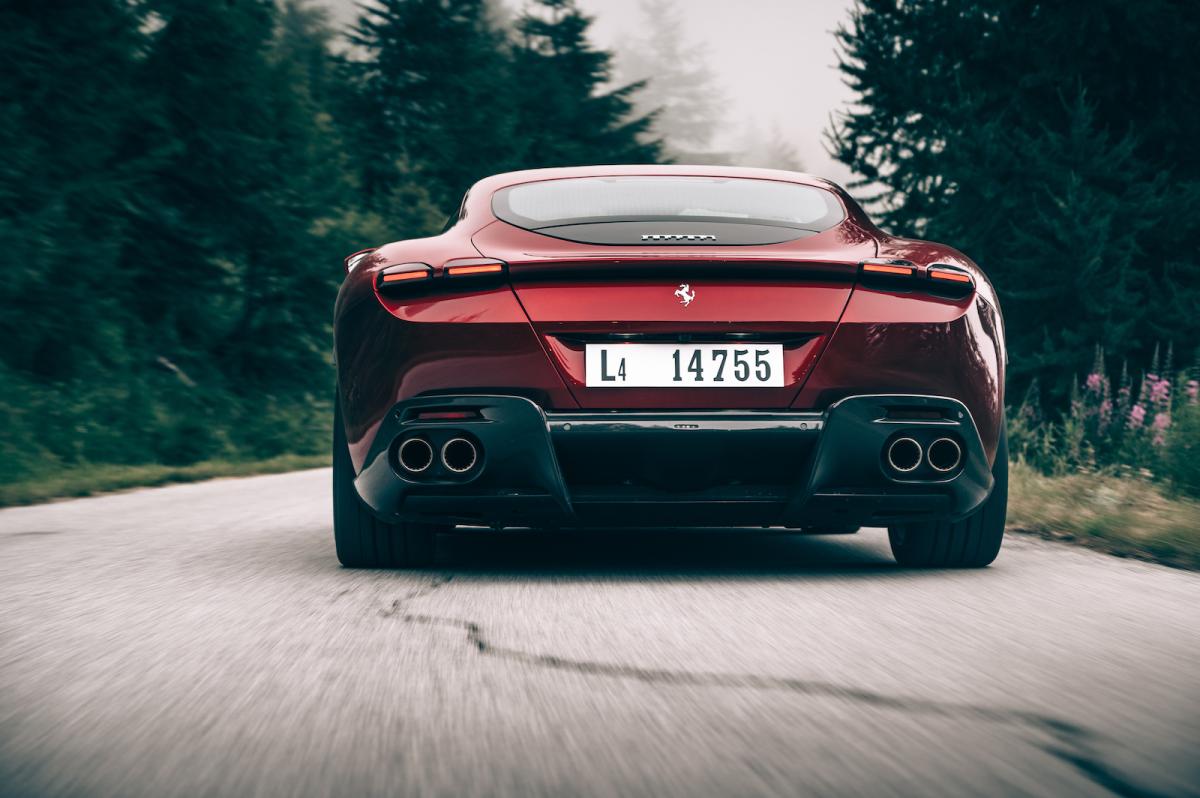 Ferrari Roma 2021 rear tracking