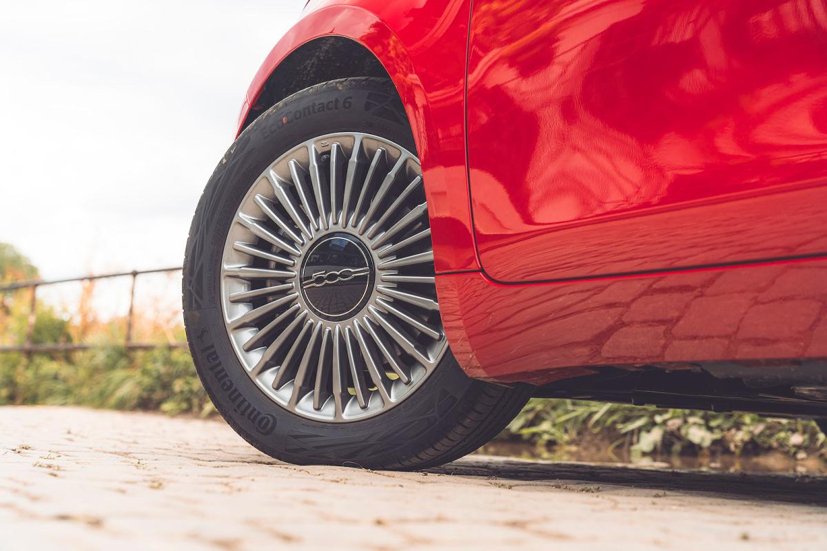 Fiat 500e alloy wheel