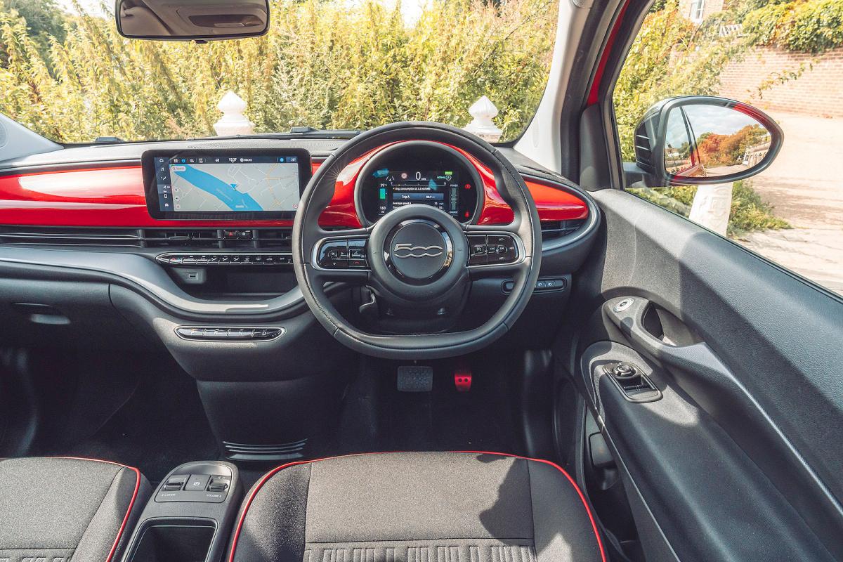 Fiat 500e dashboard