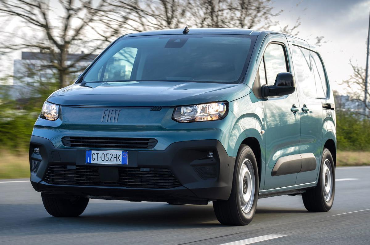 Fiat Doblo front left driving