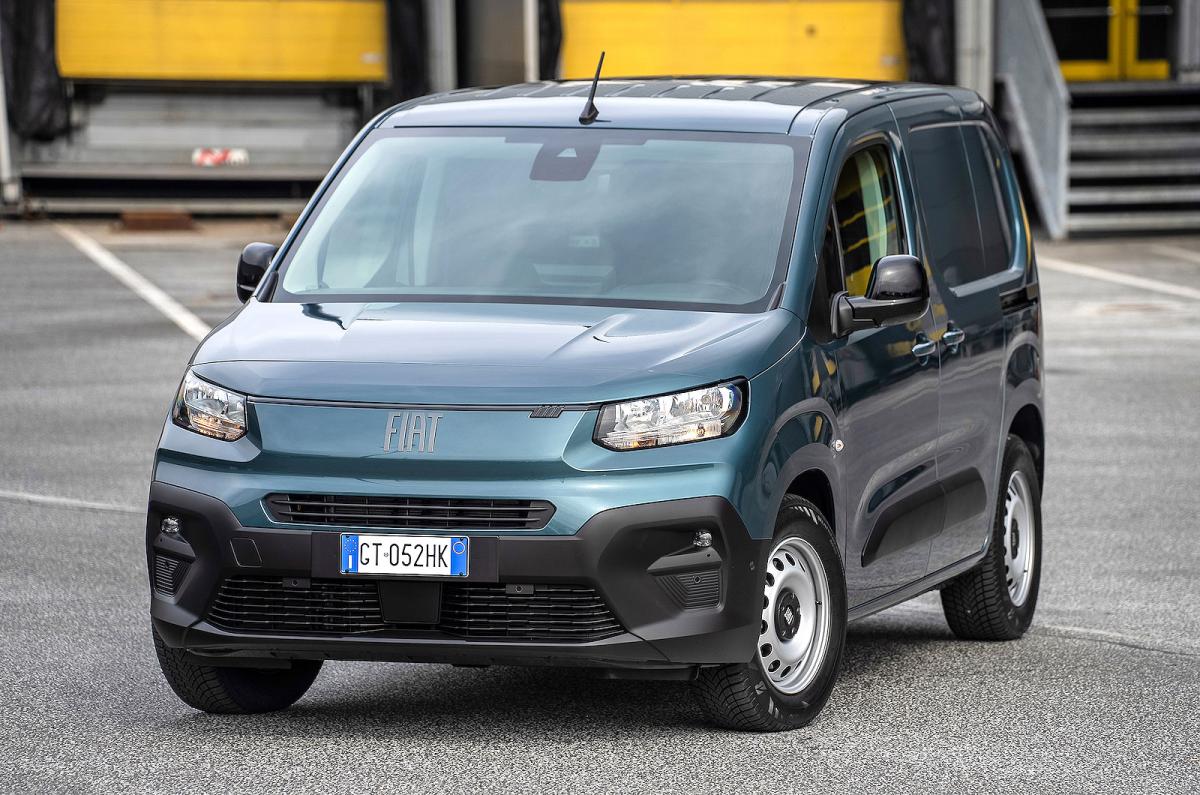 Fiat Doblo front left static
