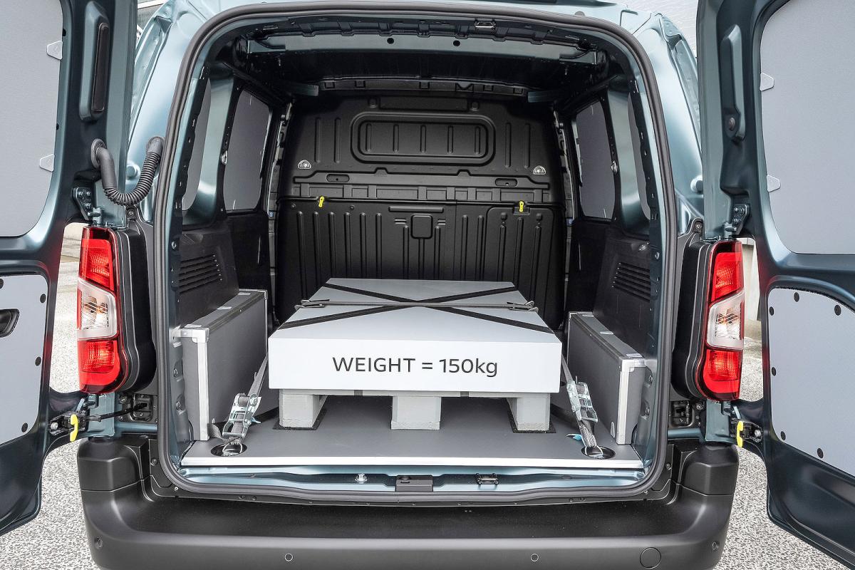 Fiat Doblo load bay