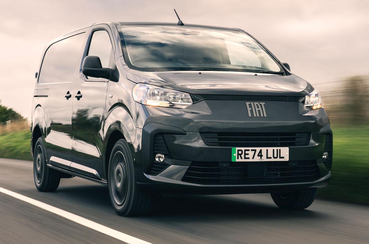 Fiat E-Scudo front right driving