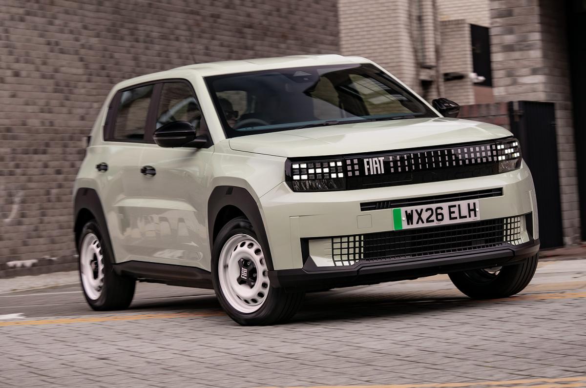 Fiat Grande Panda Electric front cornering