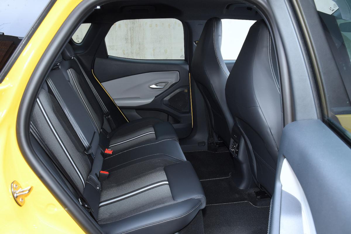 Ford Capri back seats