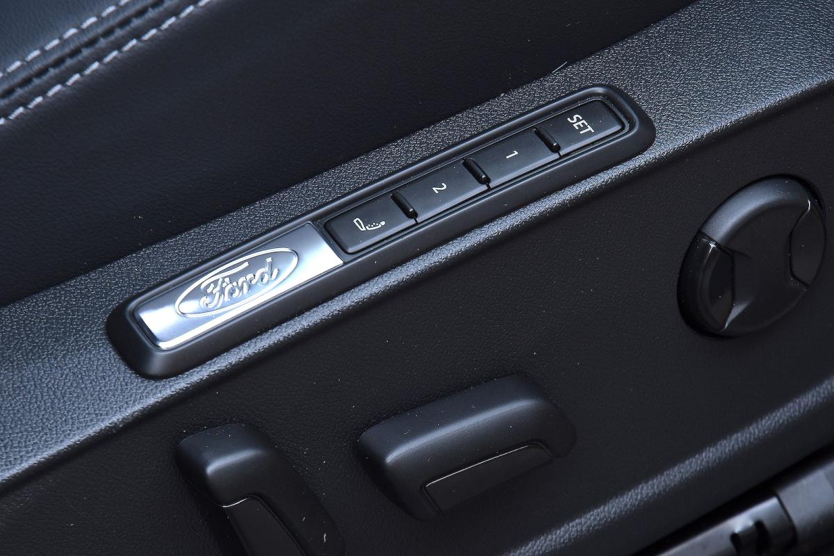 Ford Capri seat controls