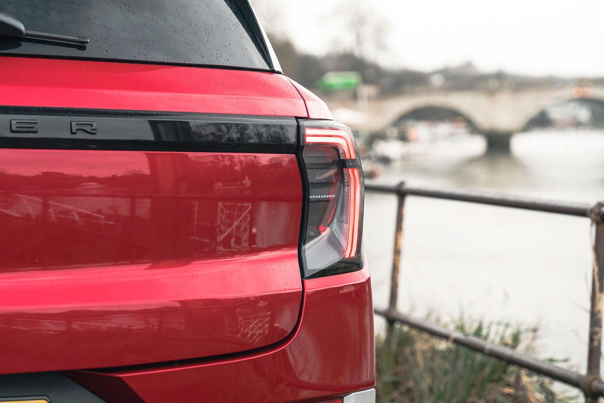 Ford Explorer rear lights