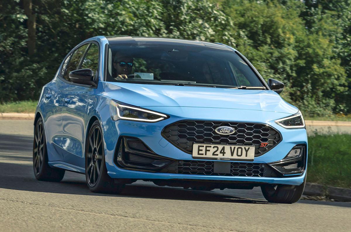 Ford Focus ST front cornering