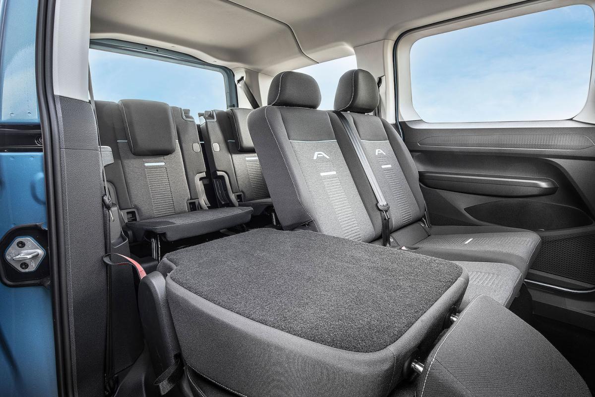 Ford Tourneo Connect interior back seats
