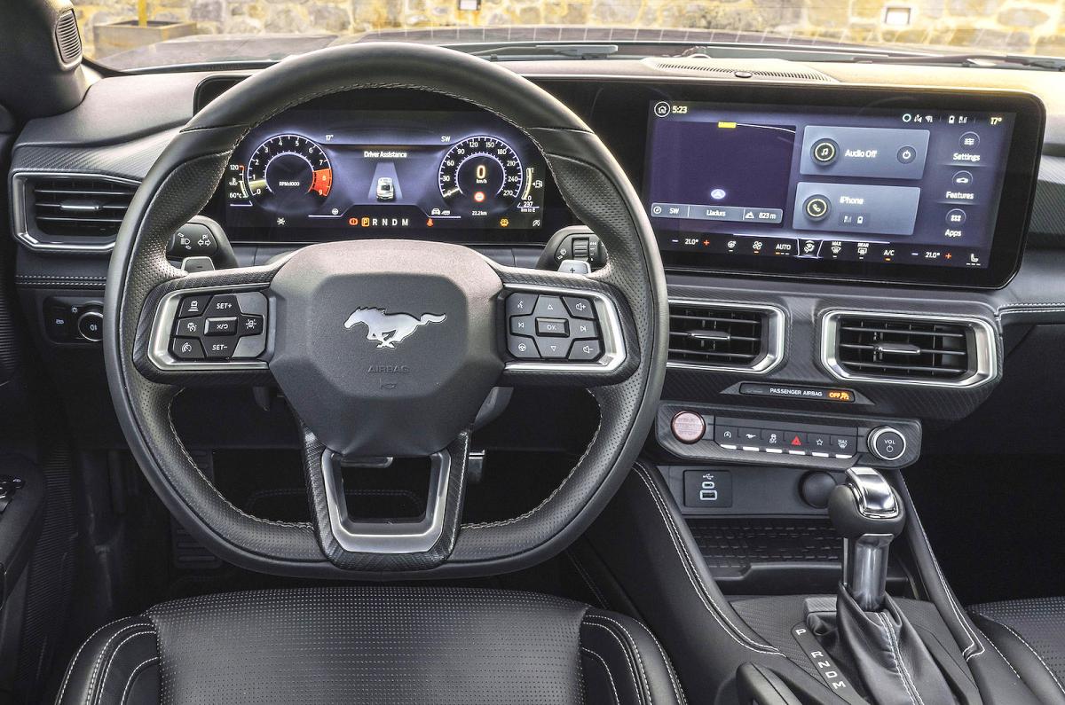 Ford Mustang Convertible steering wheel and screens