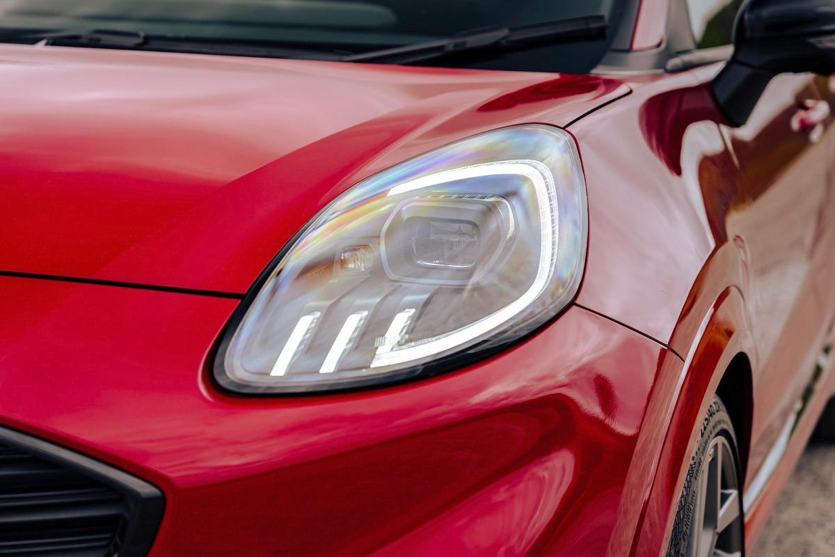Ford Puma ST headlights