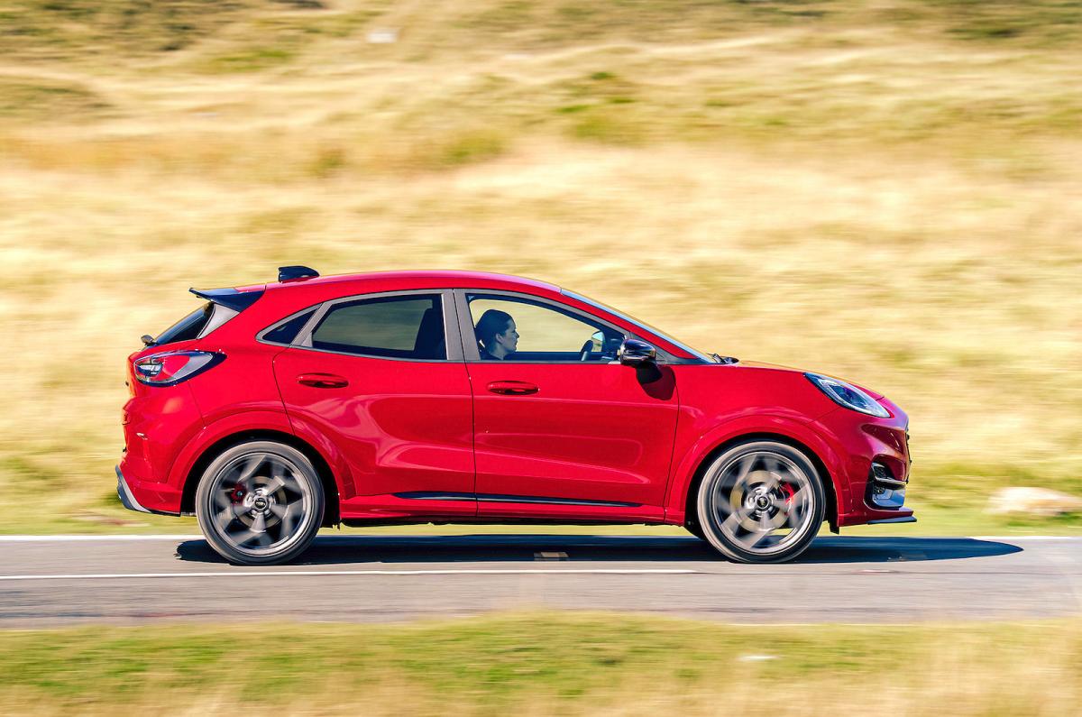 Ford Puma ST right driving