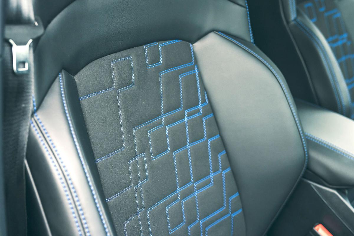 Ford Ranger seat detail