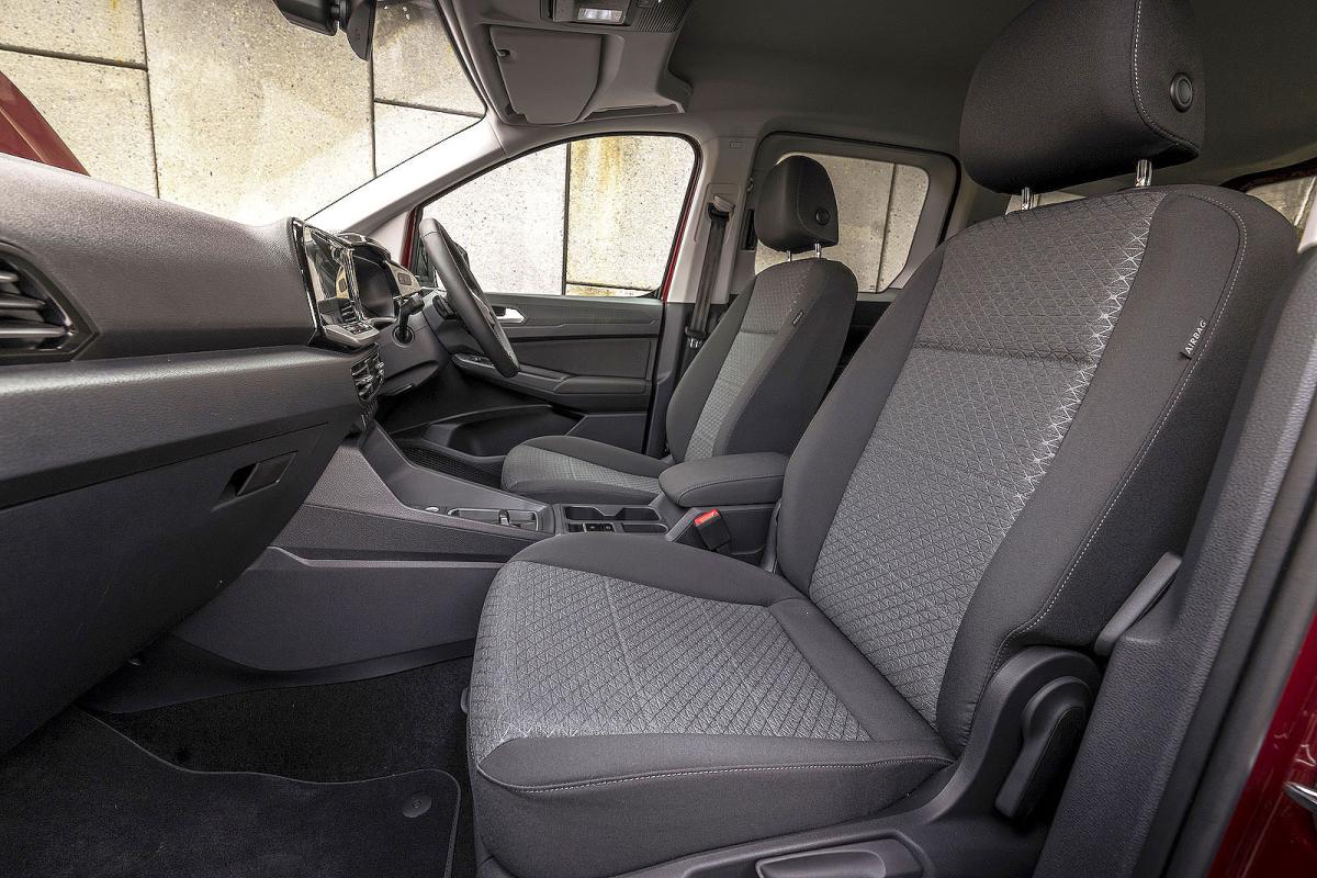 Ford Tourneo Connect interior front seats
