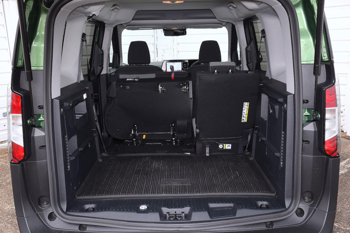 Ford Tourneo Courier boot