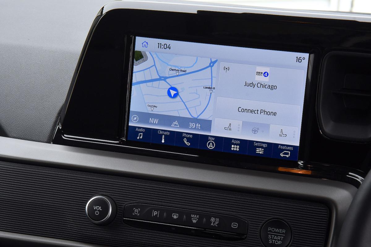 Ford Tourneo Courier infotainment touchscreen