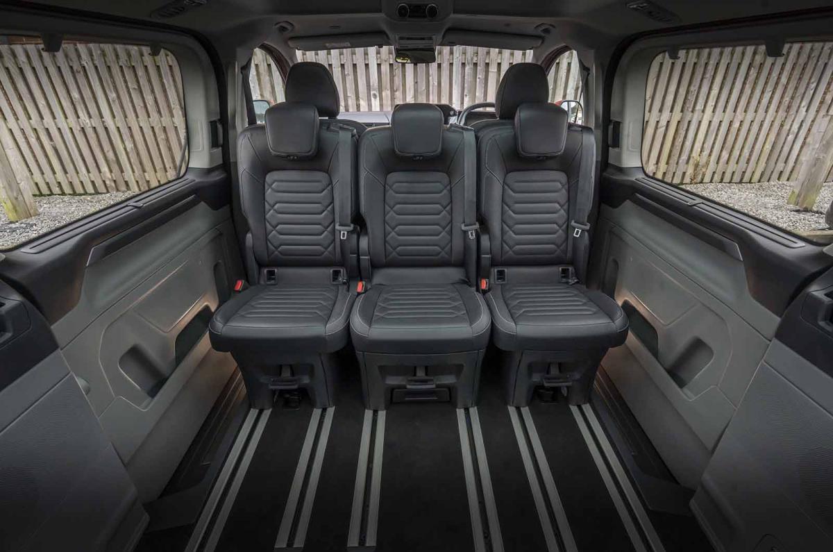 Ford Tourneo Custom middle seats