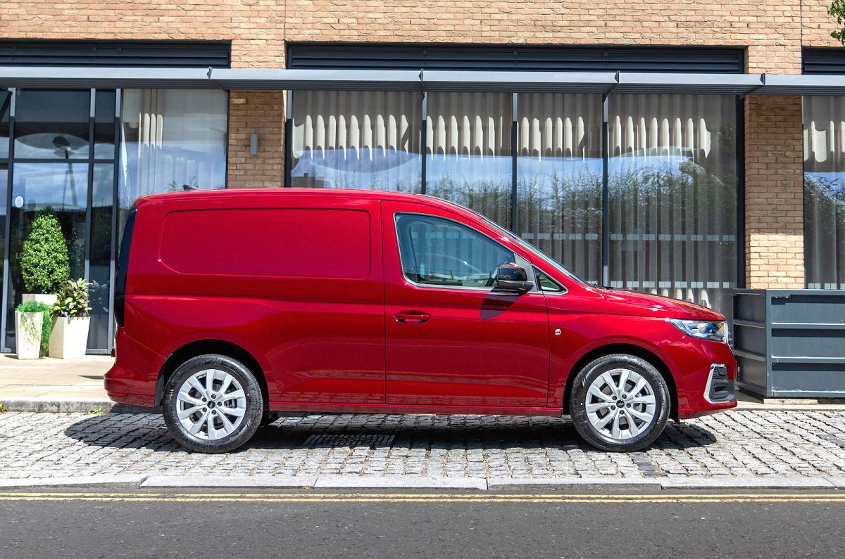 Ford Transit Connect SWB right static