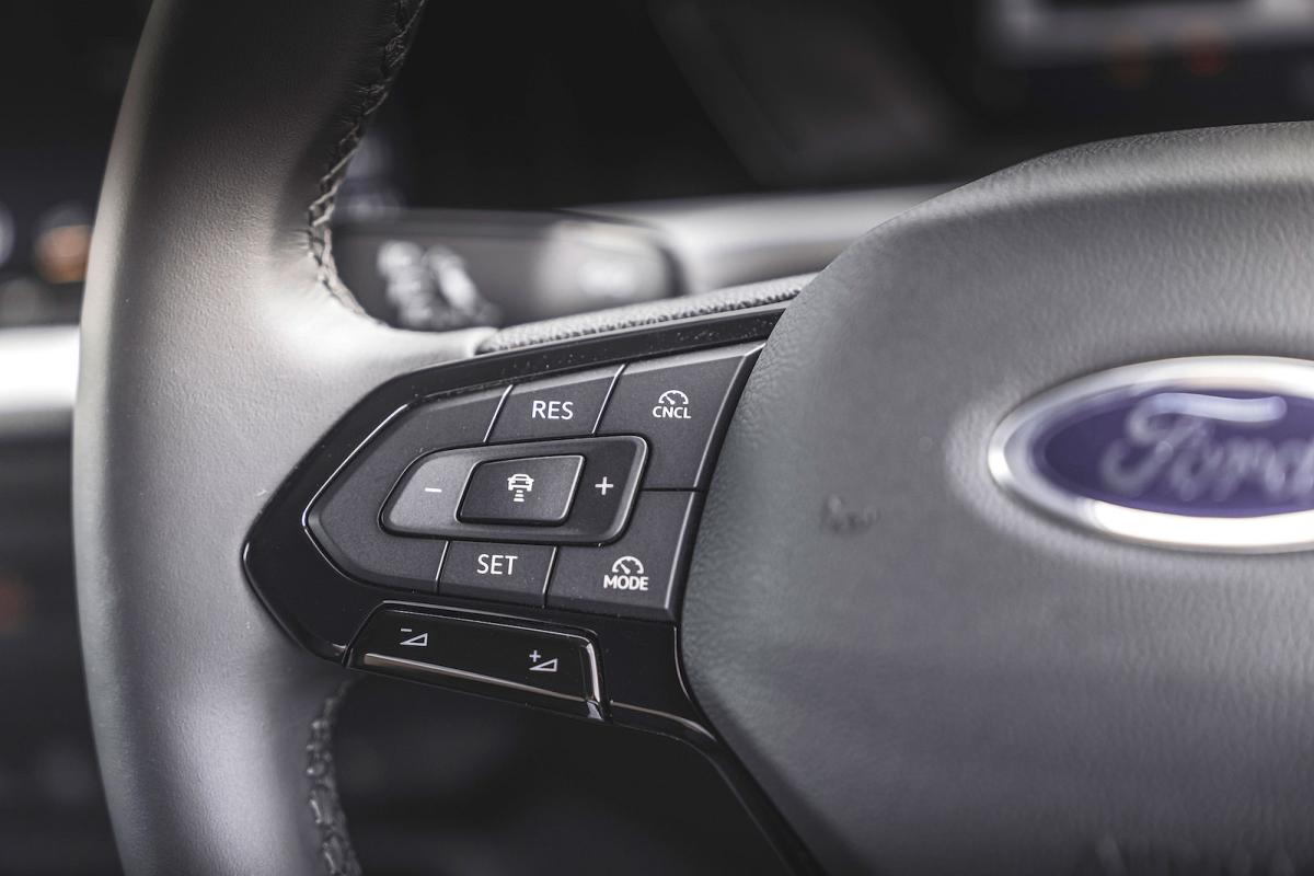 Ford Transit Connect SWB steering wheel detail