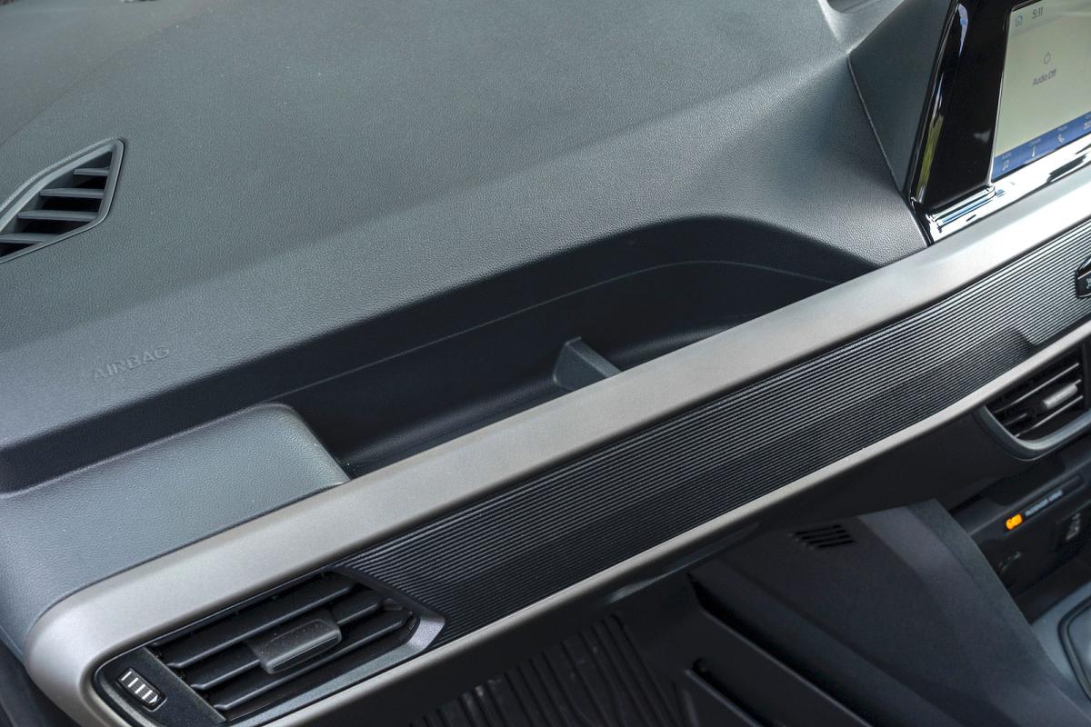 Ford Transit Courier dashboard detail