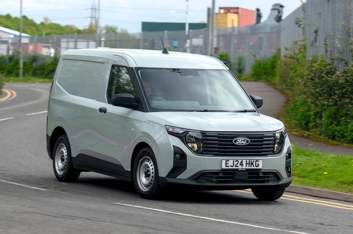 Ford Transit Courier front cornering