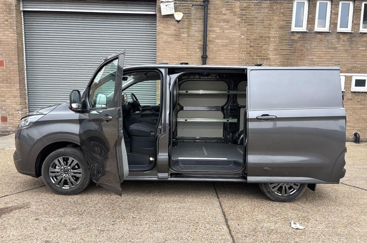 Ford Transit Custom PHEV left static