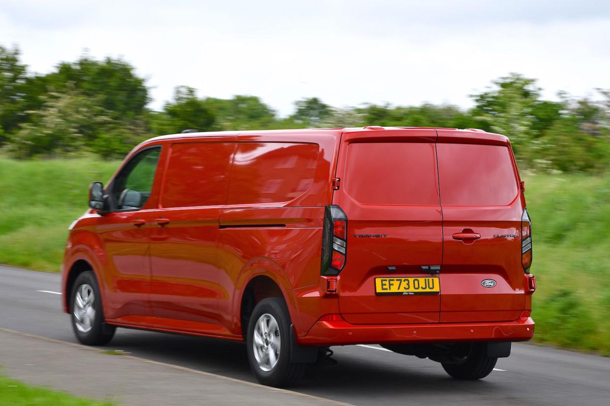 Ford Transit Custom rear left driving