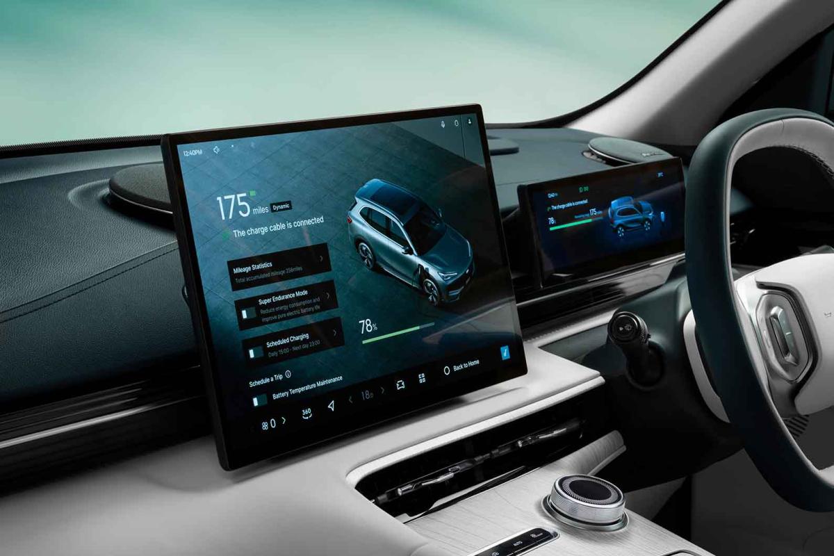 Geely EX5 interior