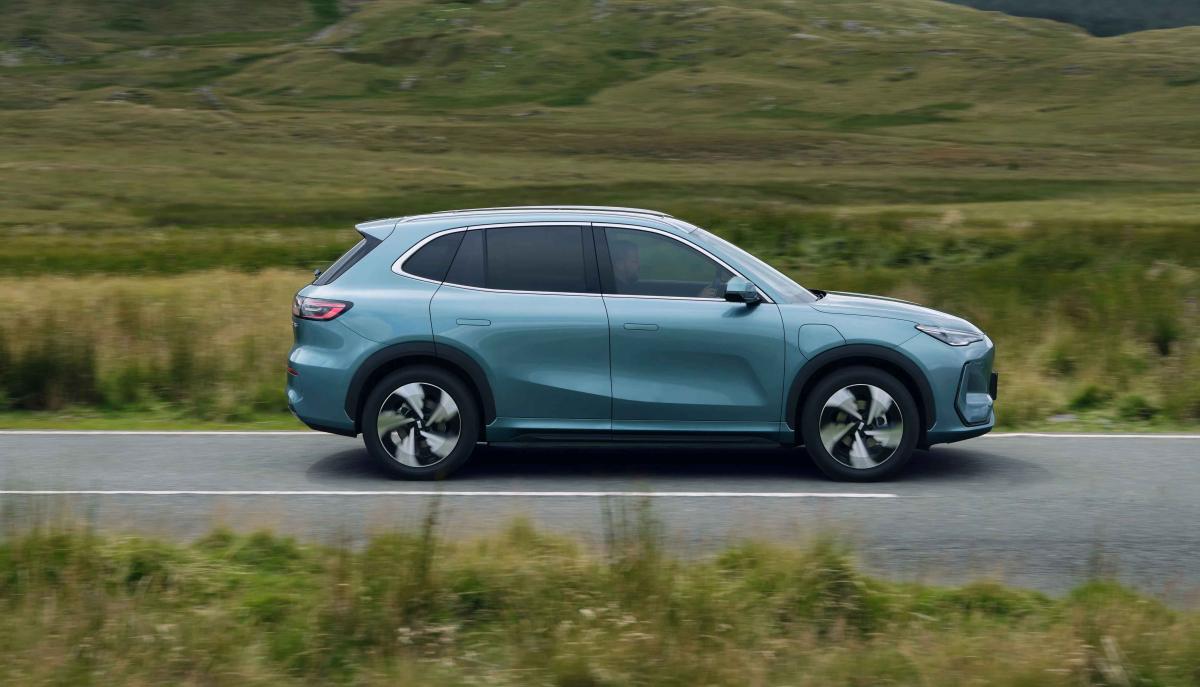 Geely EX5 driving side profile