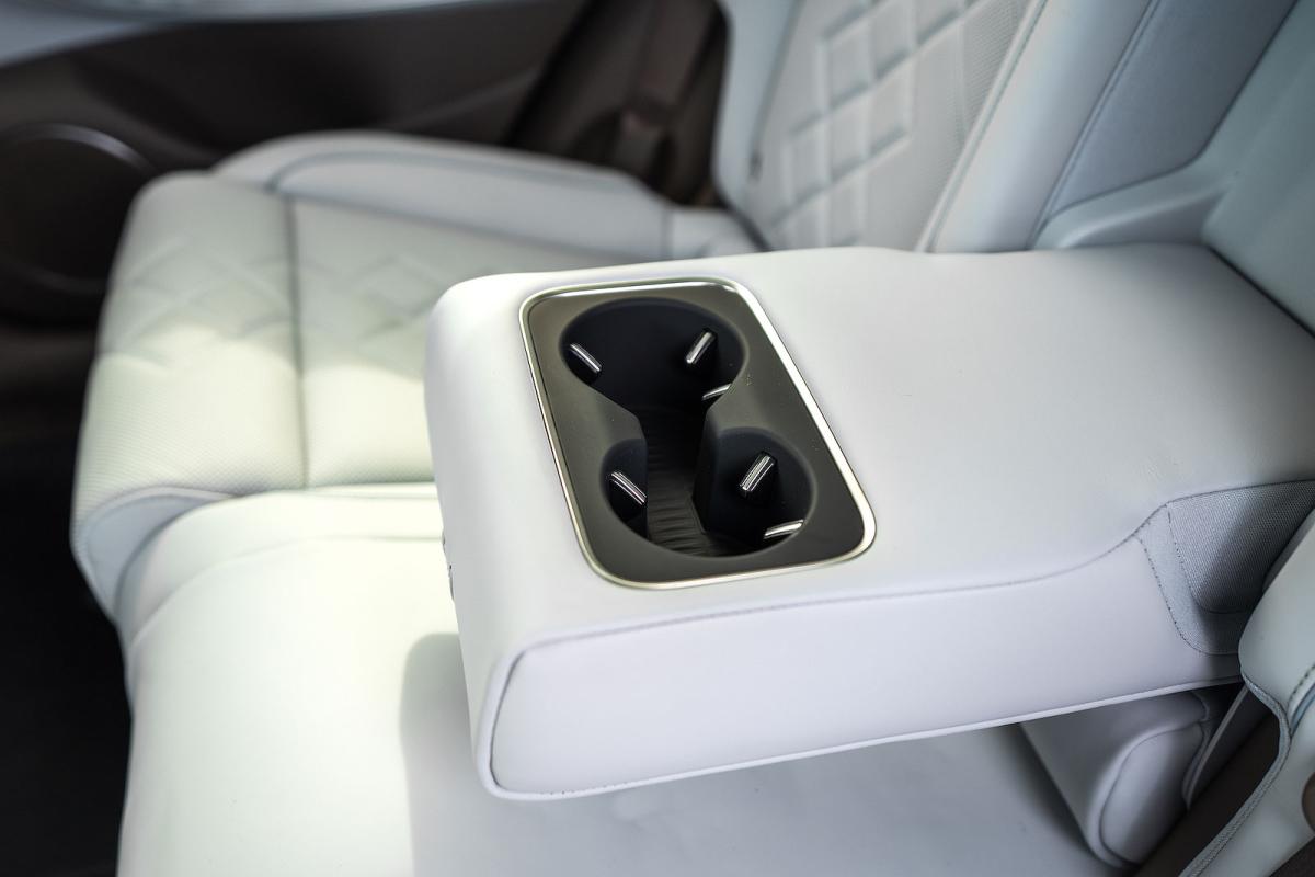 Genesis Electrified GV70 rear armrest