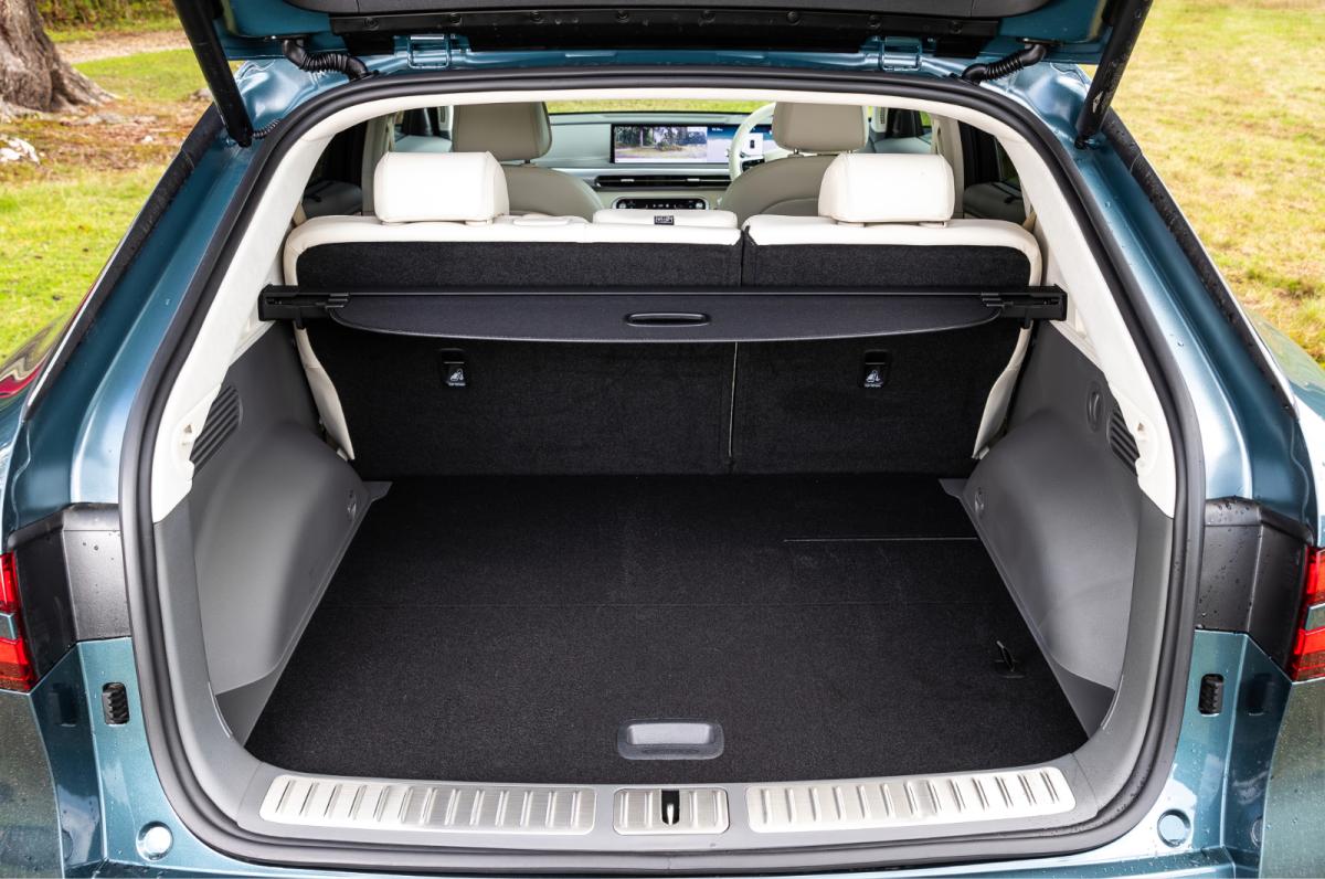 Genesis GV60 boot open