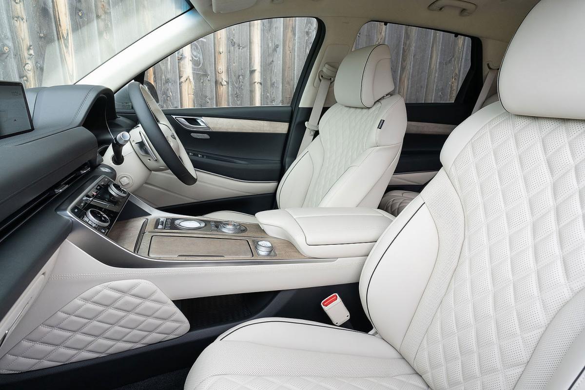 Genesis GV80 interior front seats